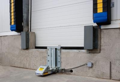 automatic vr Nordock Vehicle Restraints, Spectrum Facility Solutions, Phoenix